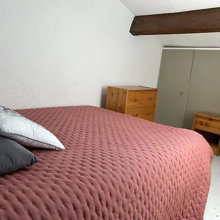 Tatil Evi Mazet Climatise 3 Pieces Avec Piscine Et Parking, Quartier Calme, - Fr-1-251-840 *